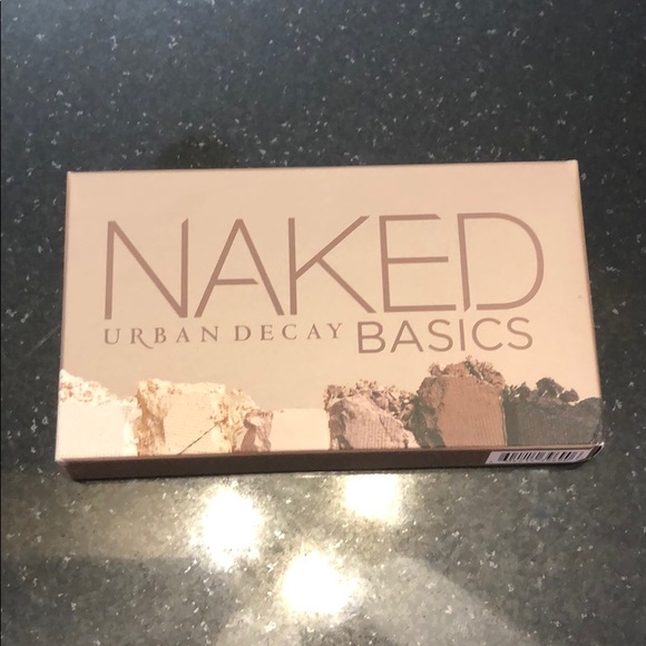 Urban Decay Naked Basics eyeshadow palette - Picture 6 of 8